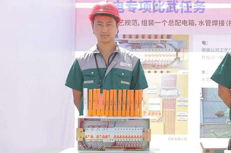 杭州家装比较好的公司恒彩装饰李辉专访：标准化、统一化引领杭州家装排名4.jpg